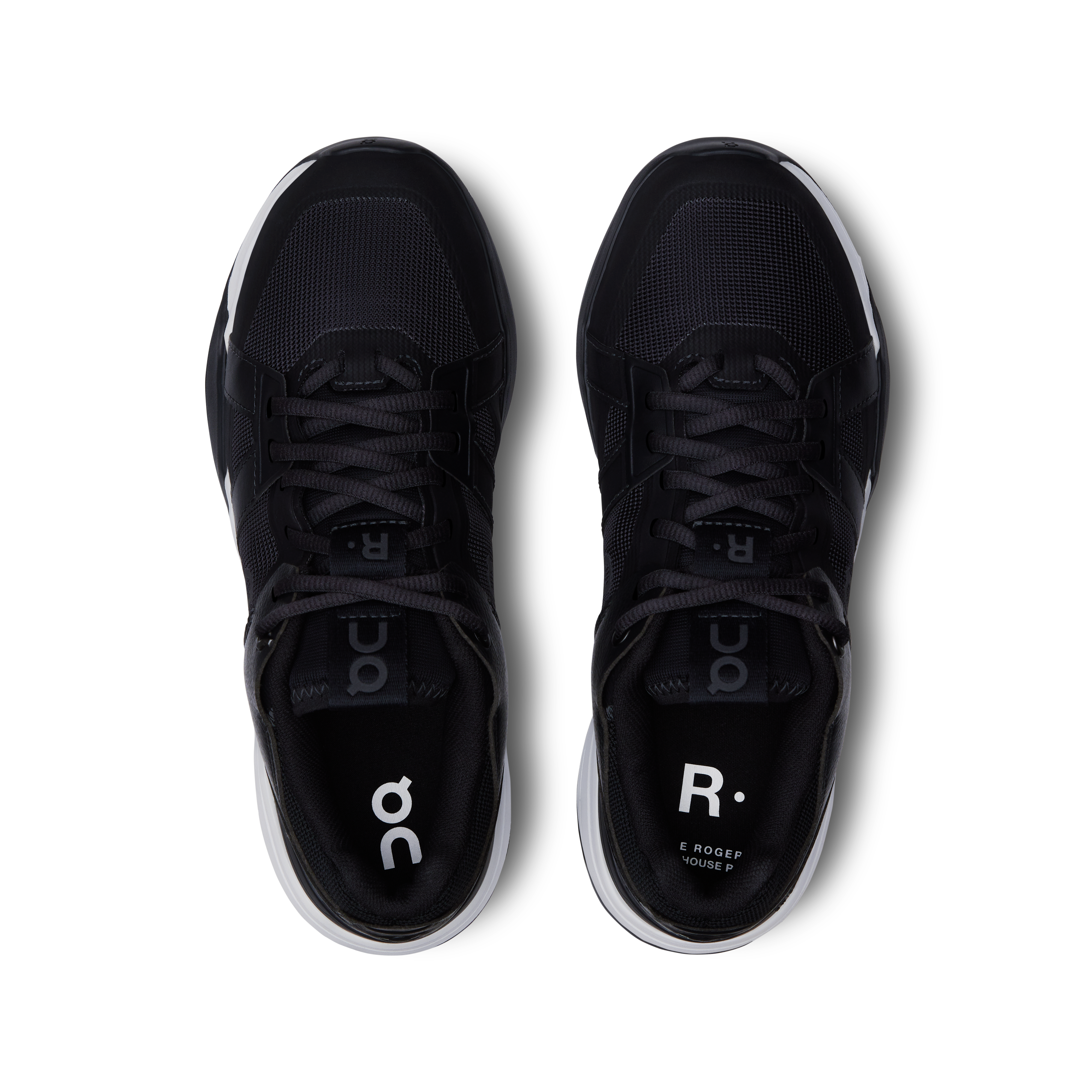 On The Roger Clubhouse Pro Mens Tennis Shoes (Black/White)
