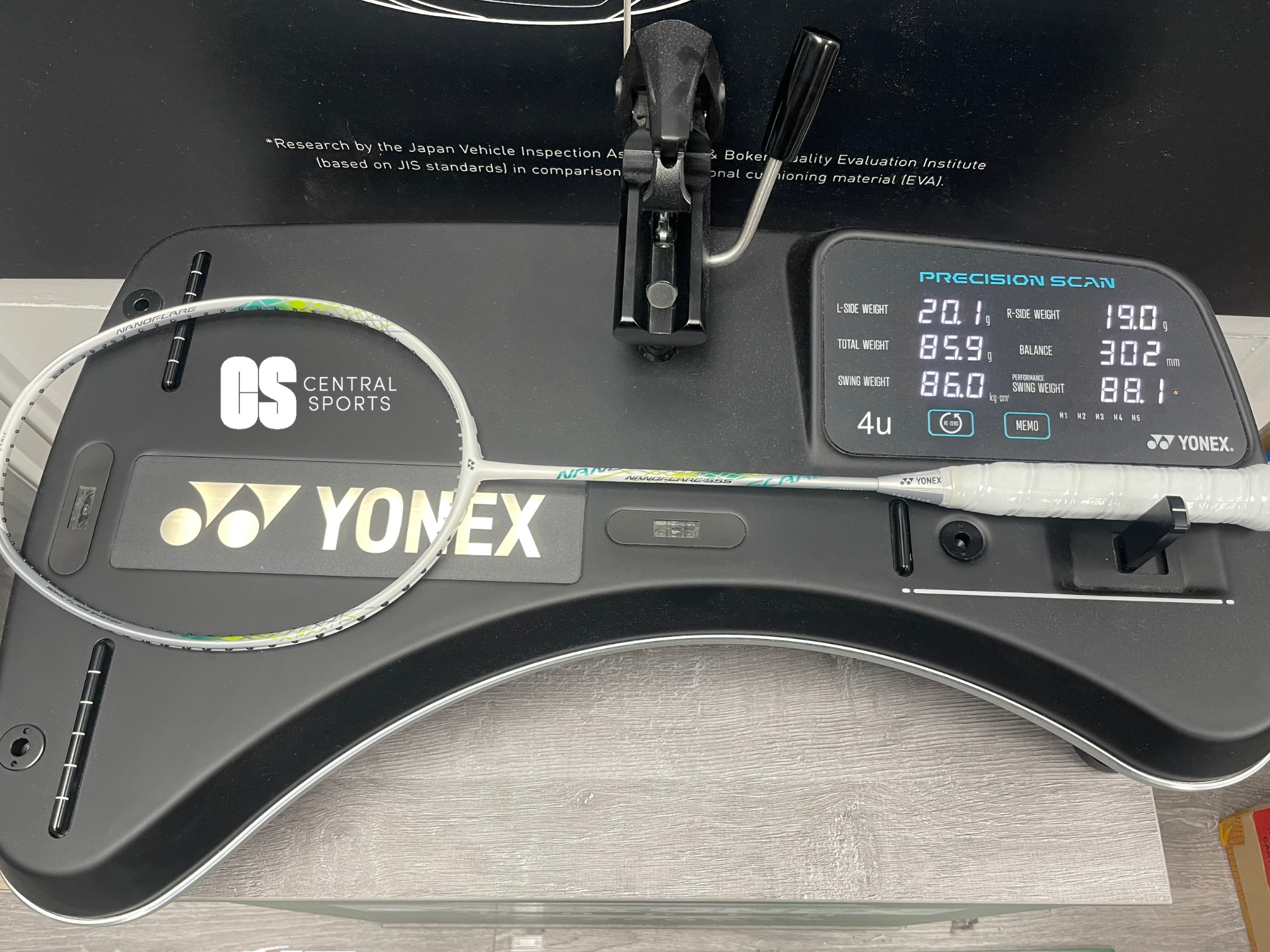 DEMO Racket - Yonex Nanoflare 555