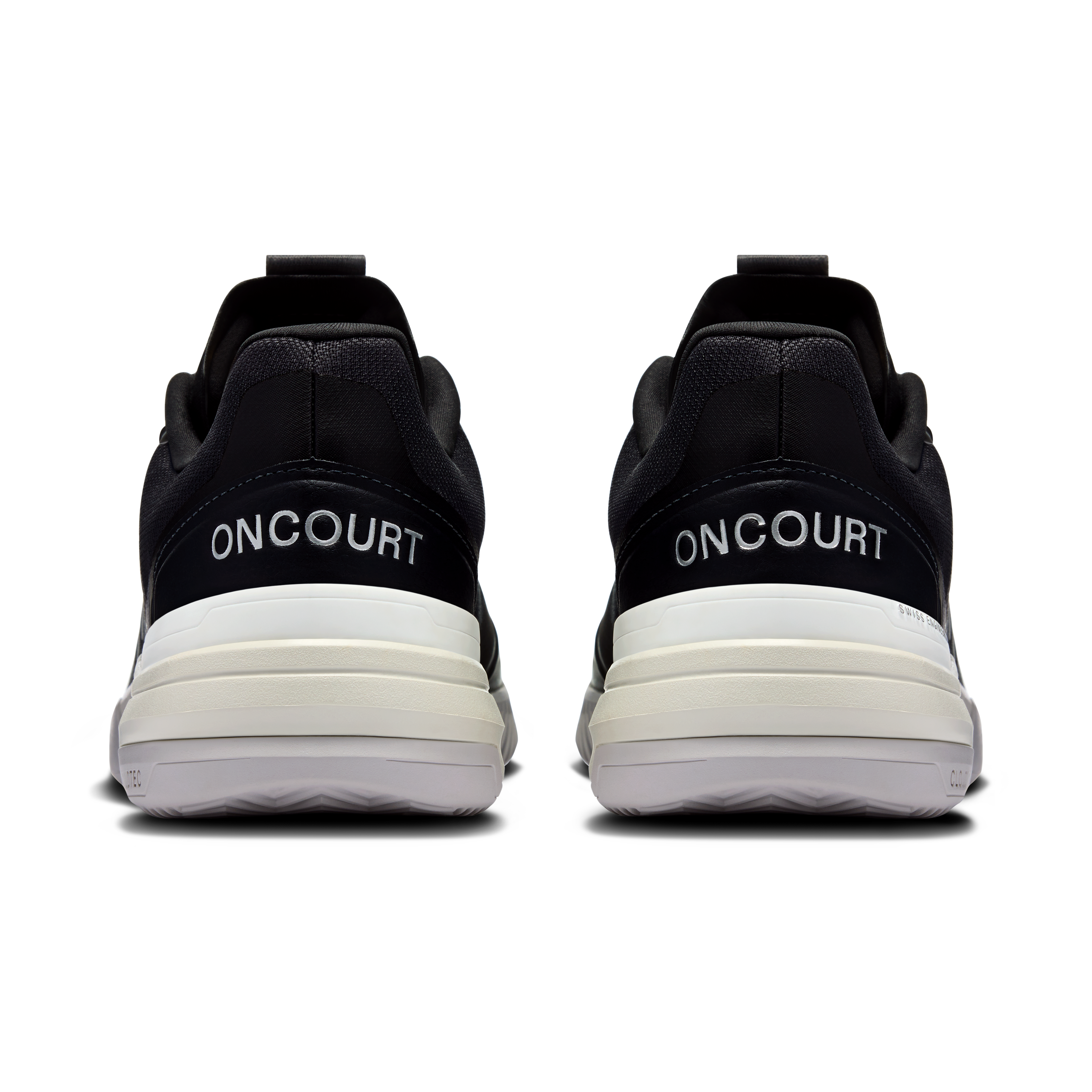 On The Roger Advantage Pro Clay Tennis Shoe Men - Black/White