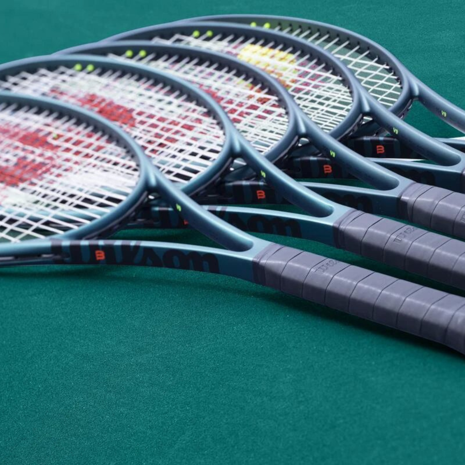 Wilson BLADE 100UL V9.0 WR150210 Free Restring Tennis Rackets Wilson