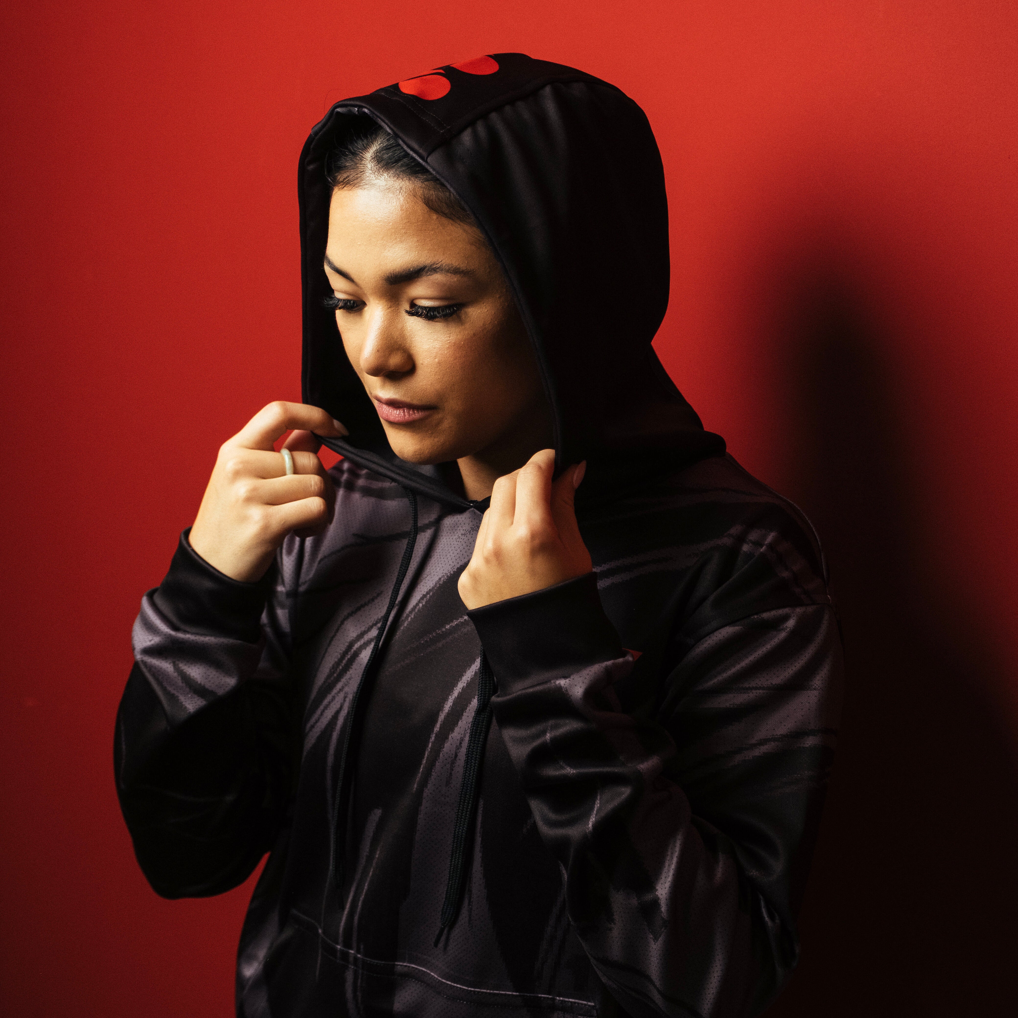 Yonex War Horse – Unisex Overhead Hoodie (Black) Yonex CNY2026 Hood Sweat B Unisex Clothing Yonex
